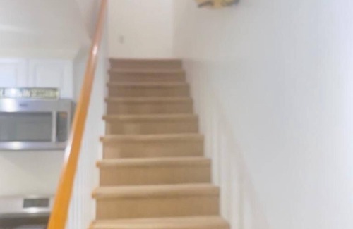 West Newport Cottage | Charming Beach Cottage Duplex-Huge Upper Level