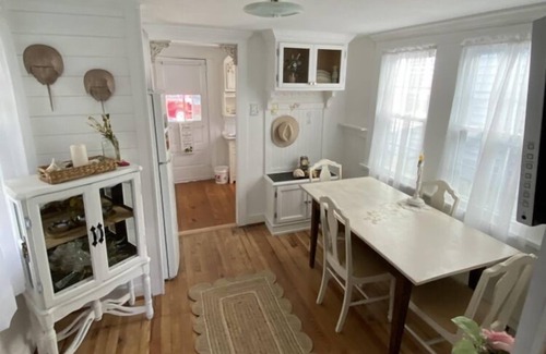 North End House | Charming Beach Cottage, Newly renovated. located in Ocean City Nj.