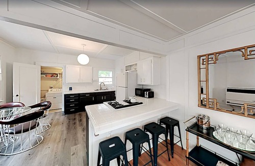 Morro Bay House | Charming Beach Cottage, 2 blocks from the water!