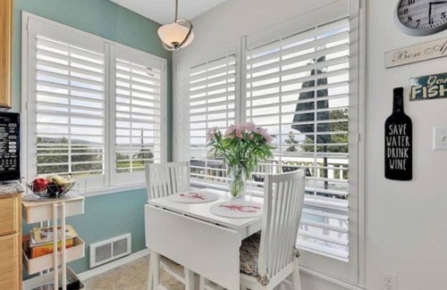 Camano Island House | Charming beach home with Ocean & Mt. Baker View