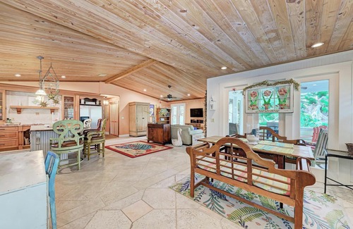 Anna Maria House | Charming Beach home sits amongst huge Banyan Trees, walk to beach’s & Pine Ave.