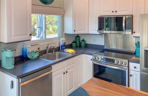 Port St. Joe House | Charming beach house with a Gulf view, patio, deck, washer/dryer, & AC