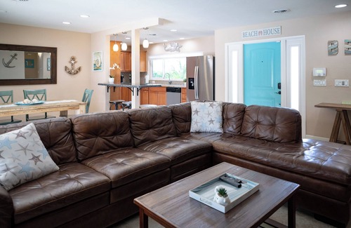 Deerfield Beach House | Charming Beach House with Private Pool Paradise~WALK TO THE BEACH!