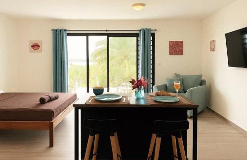 Bora Bora Apartment | Charming beachfront studio