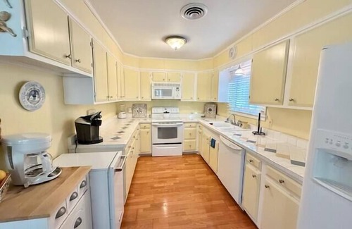 Rehoboth Beach House | Charming Beachside Retreat: Dog-Friendly, Spacious, Walk to Town & Beach!