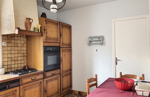 Jullouville-les-Pins House | Charming Beachside House, Walk to Shops, Free WiFi, Quiet Location