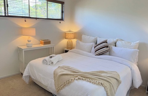 Culburra Beach Bed & Breakfast | Charming bed & breakfast with AC, WiFi in beautiful Culburra Beach