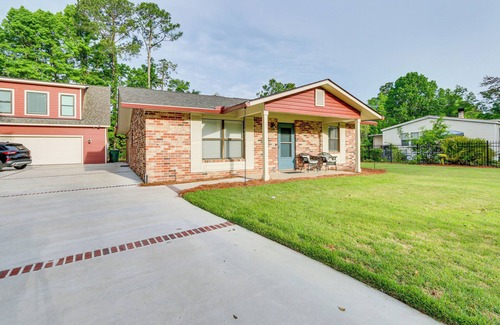 Bluffton Cottage | Charming Bluffton Vacation Home w/Yard!