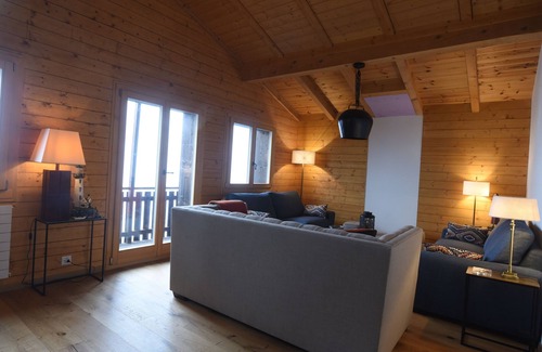 St. Luc Ski Chalet | Charming brand new chalet, completely renovated, with bright and spacious rooms, located towards the