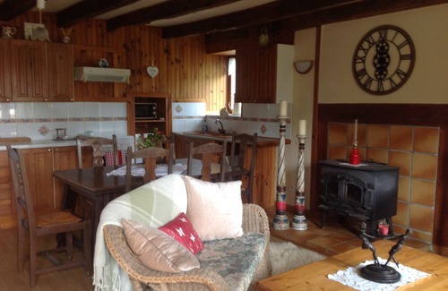 Lignol Cottage | Charming Breton cottage in a secluded woodland setting with pool, and spa