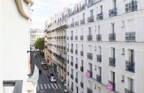 Saint-Lambert Apartment | Charming bright apartment in the heart of Paris