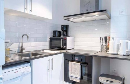Tours City Centre Apartment | Charming bright T2 close to #Halles