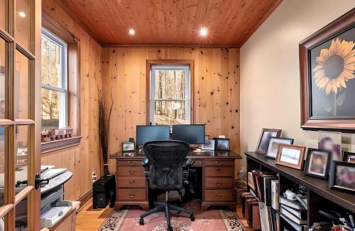 Bromont Ski Chalet | Charming Bromont Chalet, Near Ski Slopes, Trails & Balnéa Spa