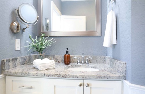 North Hyde Park House | Charming Bungalow in Downtown Tampa, FL