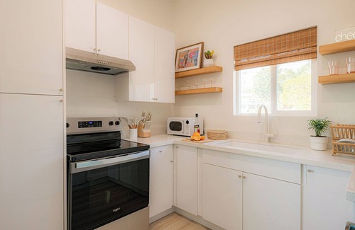 San Carlos House | Charming bungalow in La Mesa - minutes from SDSU, La Mesa Village
