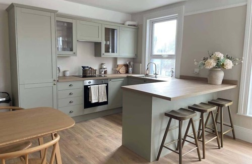 Donaghadee Apartment | Charming Coastal Stay – Donaghadee Town Centre