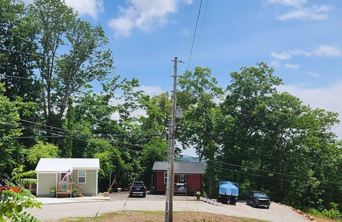 Celina Cabin | Charming cabin, above Dale Hollow Marina