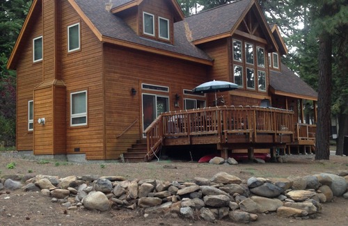 Brockway Cabin | Charming cabin centrally located close to speedboat beach, Kings Beach & skiing