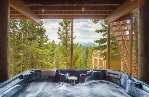Saint Mary's House | Charming Cabin Home W Mountain View Spa & Sauna