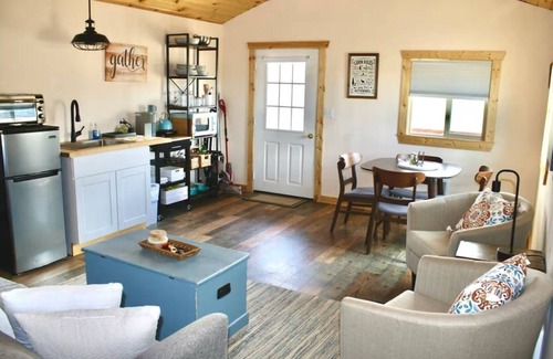 Whitehall Cabin | Charming cabin in serene Whitehall with WiFi, AC. bathroom, kitchen, BBQ, views