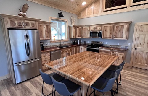 Madison County House | Charming cabin in the Tobacco Root foothills