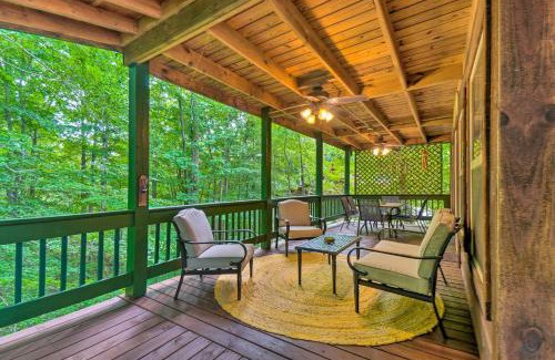 Byrdstown House | Charming Cabin Less Than 3 Mi to Dale Hollow Lake!