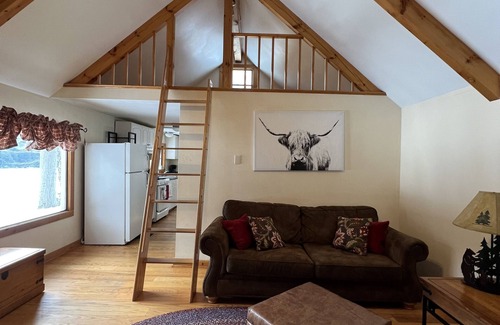 Plymouth Cabin | Charming Cabin on Lake Amherst - Private Dock, Fireplace, Firepit, Pet-Friendly