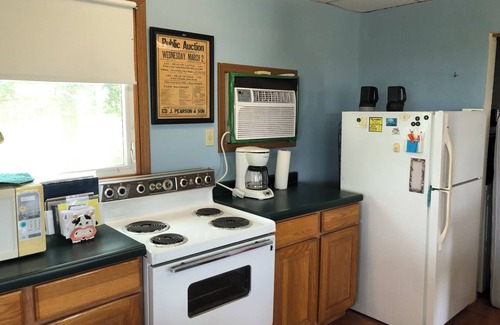 Platte County Cabin | Charming Cabin w/2 RV Hookups in a scenic part of Genoa, Nebraska