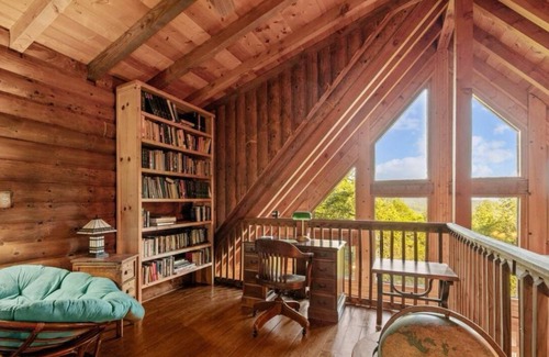 Bostic Cabin | Charming Cabin with Incredible Mountain Views