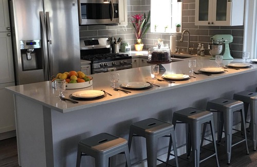 Huntington Beach House | Charming, California Coastal newly renovated unit 60 steps to the sand
