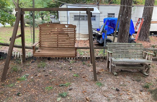 Greenbush RV Rental | Charming camper within Trails End ChinoteagueBay Resort in Horntown VA