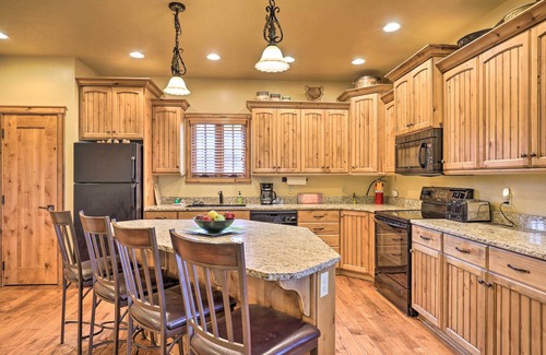 Cedar City House | Charming Cedar City Retreat - Walk to SUU Campus!