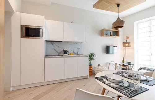 Jean-Medecin Apartment | Charming Central 1 Bdr