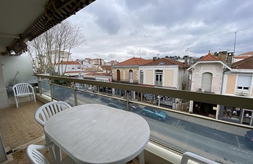 Arcachon Apartment | Charming Central Apartment in Arcachon, Steps from Beach and Shops with Parking