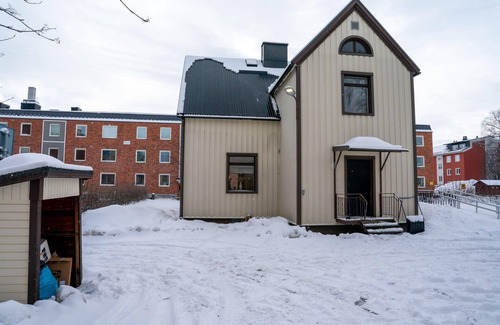 Boden Apartment | Charming Central Business Stay
