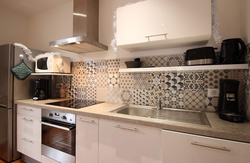 La Bourboule Apartment | Charming Central La Bourboule Apt – 3 Beds, WiFi, Close to Shops & Thermes