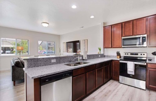 Nampa House | Charming Centrally Located Treasure Valley Custom