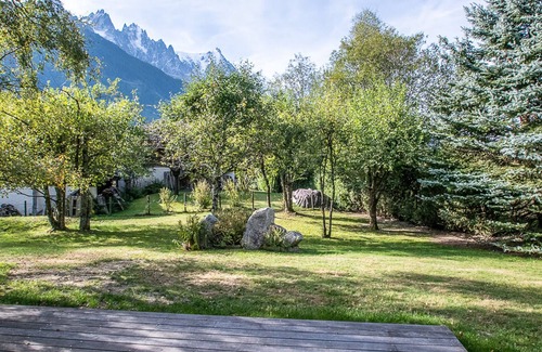 Les Tines Ski Chalet | Charming chalet in Chamonix, 6 bedrooms, garden, parking, wifi