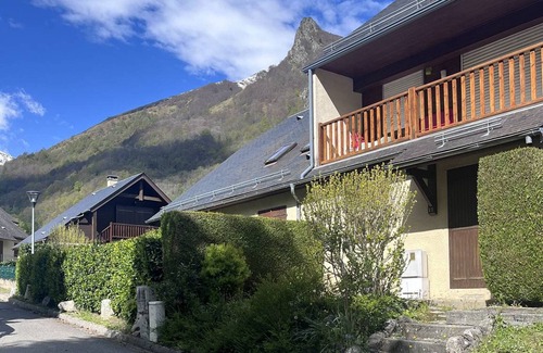 Cauterets Apartment | Charming chalet for 4 in Cauterets with parking