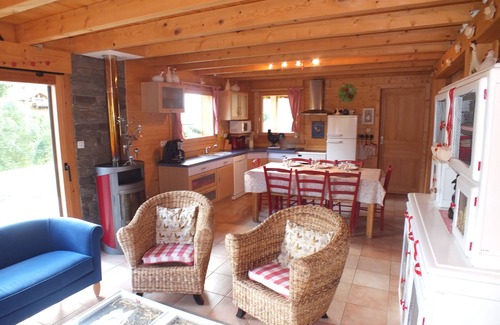 Ventron Ski Chalet | Charming chalet located on the edge of a lake with views of the ski slopes