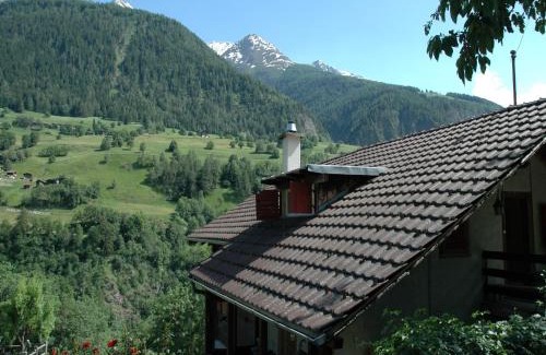 Moerel-Filet Ski Chalet | Charming Chalet Near Trails