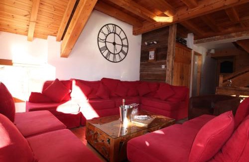 Vars Ski Chalet | Charming Chalet w/Mountain & Slope Views, Jacuzzi