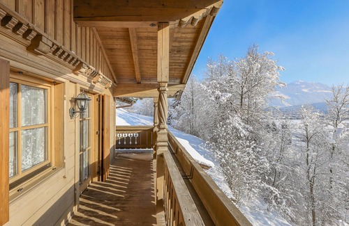 Kitzbuehel Ski Chalet | Charming chalet with wellness near the ski lift