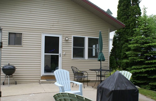 Charlevoix House | Charming Charlevoix Beach Cottage
