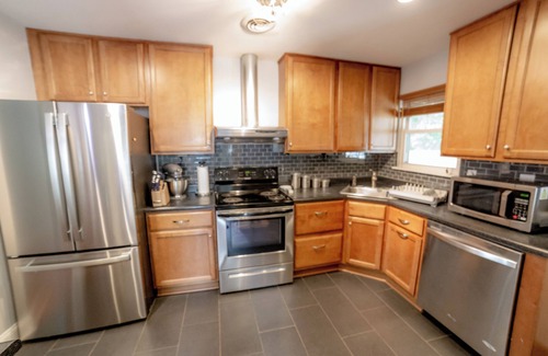 Charlottesville House | Charming Charlottesville Home 5 Minutes from UVA Grounds and Hospital