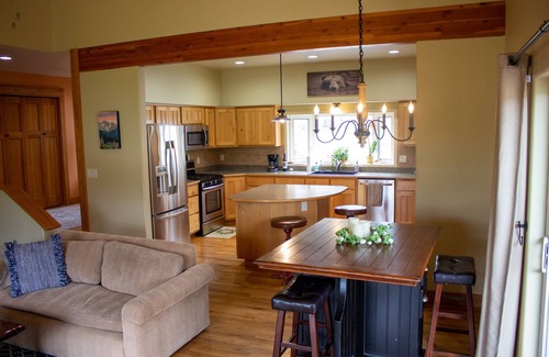 Dayton House | Charming "Cherry House"