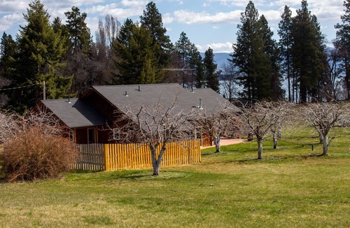 Dayton House | Charming "Cherry House"
