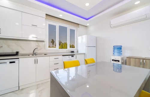 Lara Villa | Charming Classic Villa in Muratpasa