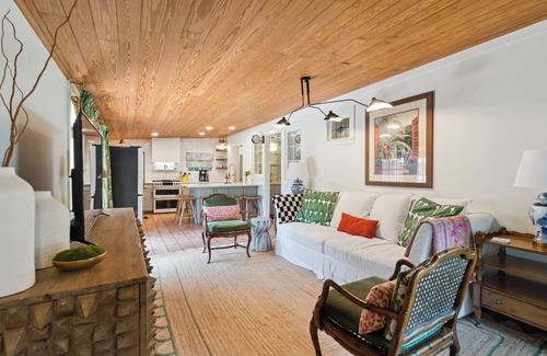 Saint Simons Heights House | Charming coastal cottage, 2 miles from beach