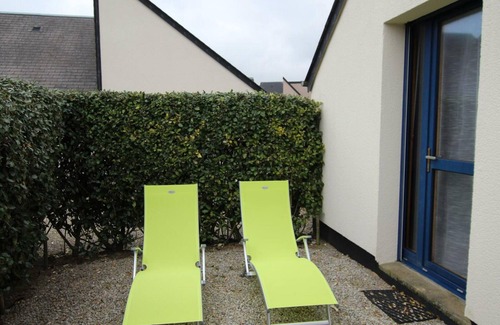Surtainville Cottage | Charming Coastal Cottage - 2 Bedrooms, Enclosed Courtyard, Beach 200m, Pet Friendly, WiFi